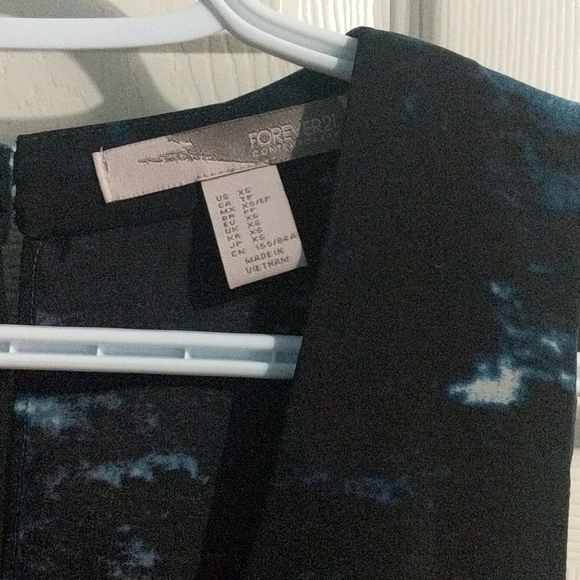 SALE [3/20$] FOREVER 21 DRESS - Picture 3 of 4